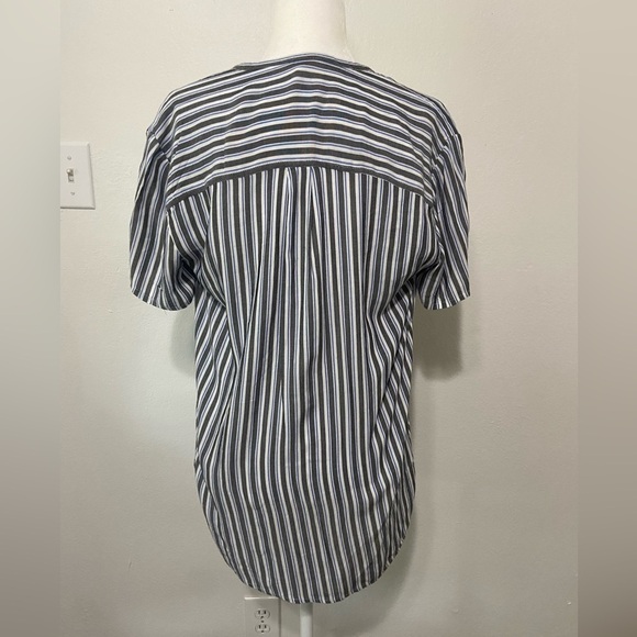 Max Studio women's small oversized drop shoulder v neck short sleeve button down - Picture 2 of 7